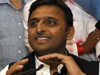 अखिलेश की कैबिनेट में 12 नए मंत्री शामिल