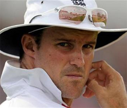 Strauss concerned for future of Test format