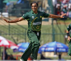 Akhtar could make best batsmen nervous: Gul