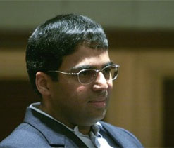 Anand looks to bounce back against Carlsen