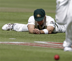 South Africa beat Australia by eight wickets in remarkable turnaround
