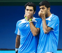 Bopanna, Qureshi enter Paris Masters semifinals