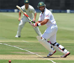 Jacques Kallis becomes fourth highest Test run scorer