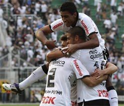 Corinthians maintain lead in Brazilian championship
