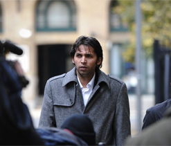 London fixes it in 15 months, Delhi groping dark for 11 years