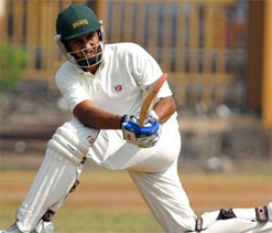 Mumbai in sight of an outright victory against Railways
