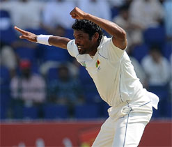 Welegedara lifts Sri Lanka after Younis's hundred