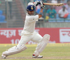 Tendulkar 1st man to score 15,000 runs in Test