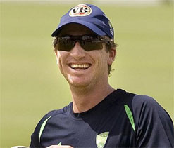 Haddin overshadows Hayden in Big Bash T20 opener