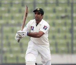 Umar, Azhar hit half-centuries