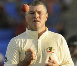MacGill out of retirement to play T20 cricket