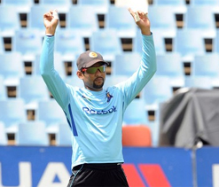 Jayawardene will bat more freely after 10,000 runs: Dilshan