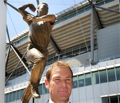 Warne immortalised in 300kg of bronze at MCG