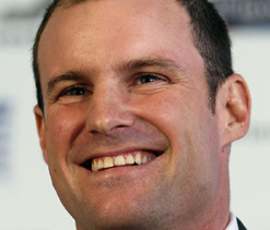 Strauss aims for four straight Ashes wins