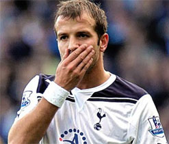 Van der Vaart set to return against Norwich