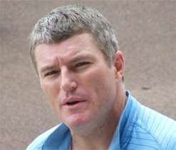 MacGill nominates himself for IPL-5 players` auction