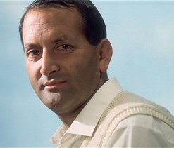 Cricketer D`Oliveira honoured in South Africa