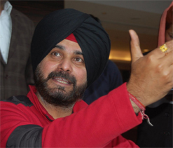 Navjot Singh Sidhu gets into scuffle over highway toll