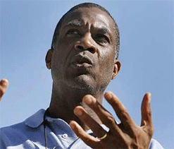 Test cricket could become insignificant: Holding