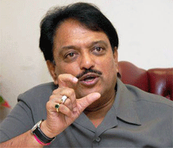 Sport bodies not getting Govt aid may be out of RTI: Deshmukh