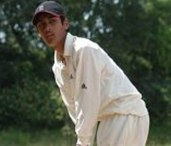 Azharuddin's son critical after bike mishap, friend dies