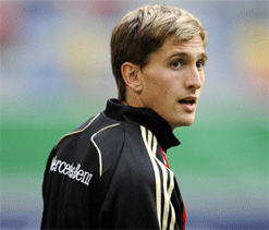 Leverkusen`s Adler set to miss rest of 2011