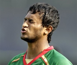 Bangladesh Cricket Board director questions Shakib`s axing