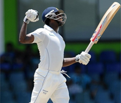Mathews ton gives Sri Lanka strong lead
