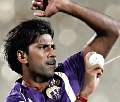 Gautam is on-par with MS Dhoni as leader, says Balaji