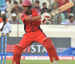 Udawatte heaps praise on Chandimal for win