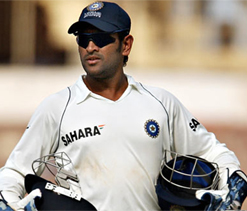 Akhtar heaps praise on Dhoni and Ganguly