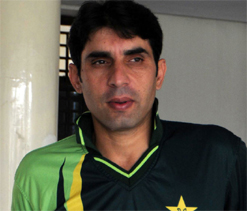 Afridi should reconsider his decision to retire: Misbah