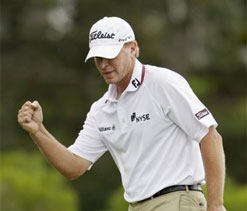 Stricker opens the year with a win in Hawaii
