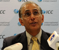Lorgat calls on cricketing world to challenge India
