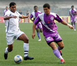 Dempo look to extend lead at top