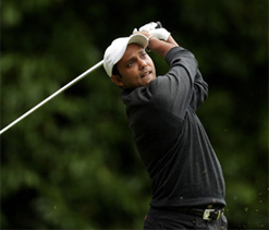 Chowrasia moves up to tied 27th with two-under 71