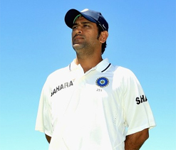 Dhoni is a suitable Test captain: Azharuddin