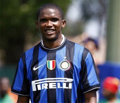 Cameroon slash Eto`o ban