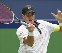 Isner advances to 3rd round at Shanghai Masters