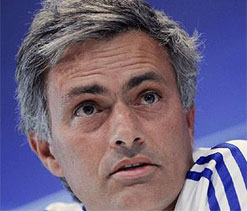 ‘It`s much tougher being Cristiano than Messi’