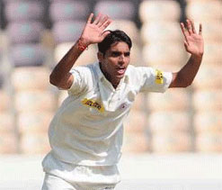 Superb show by Bhuvaneshwar as Central require 10 more runs