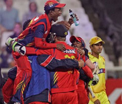 Champions League T20 2012: Highveld Lions defeat Yorkshire by 5 wickets, enter semis