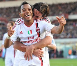 AC Milan eyes Robinho-Dede swap