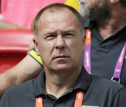 Brazil coach wary of Falcao threat