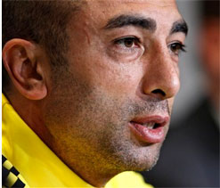 Di Matteo warns Chelsea players to respect rules or face action