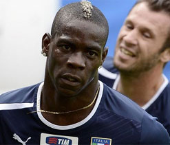 Balotelli must show he can become a champion: Prandelli