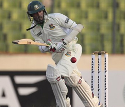 Naeem`s maiden century boosts Bangladesh