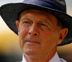 Boycott questions England`s ability to play spin