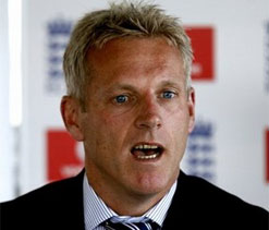 I`m not in Pakistan to seek job: Moores