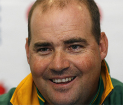 Ex-Proteas coach Arthur hoses down ‘race row’ in South African cricket